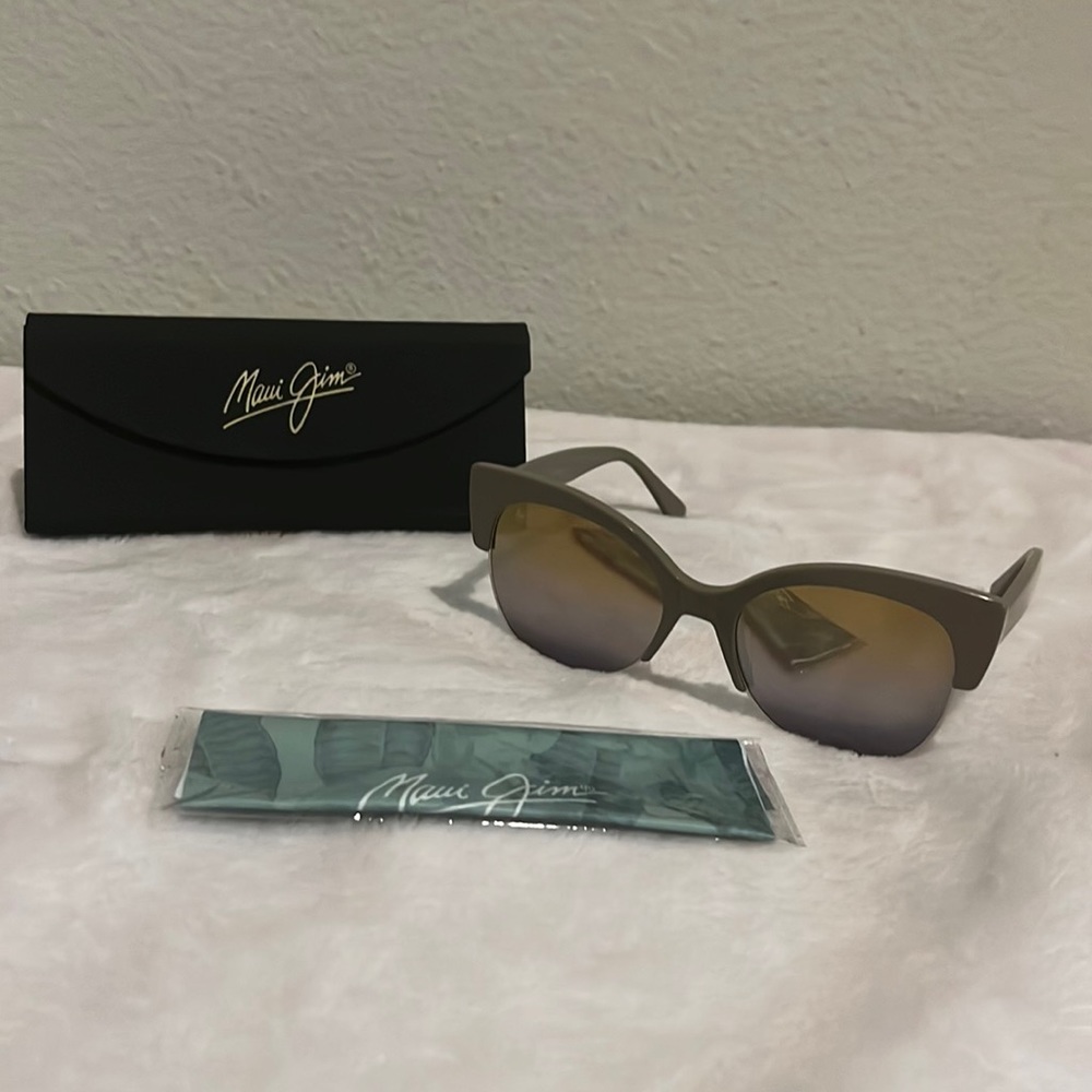 *USED* Maui Jim Mariposa ivory with gold and HCL bronze